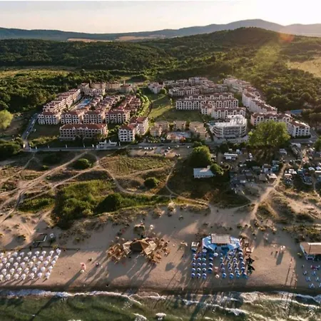 Апартамент Грийн Лайф Apartment Sozopol