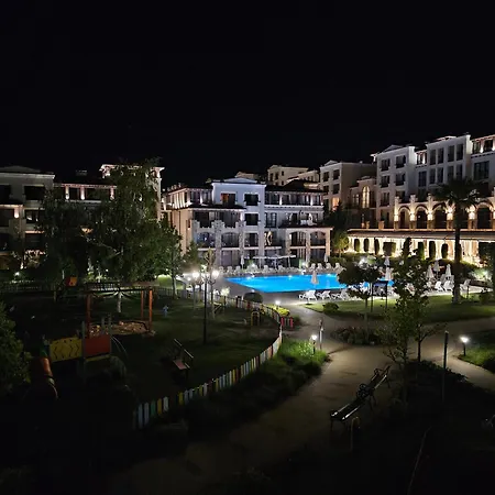 Apartment Апартамент Грийн Лайф
